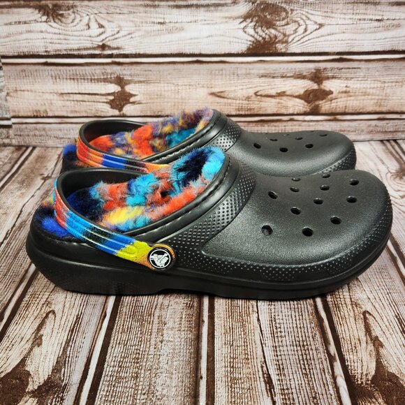 CROCS Classic Fur Lined Sprayed Dye Big Kids J6 6 Fuzzy Black Rainbow Clog NWOT